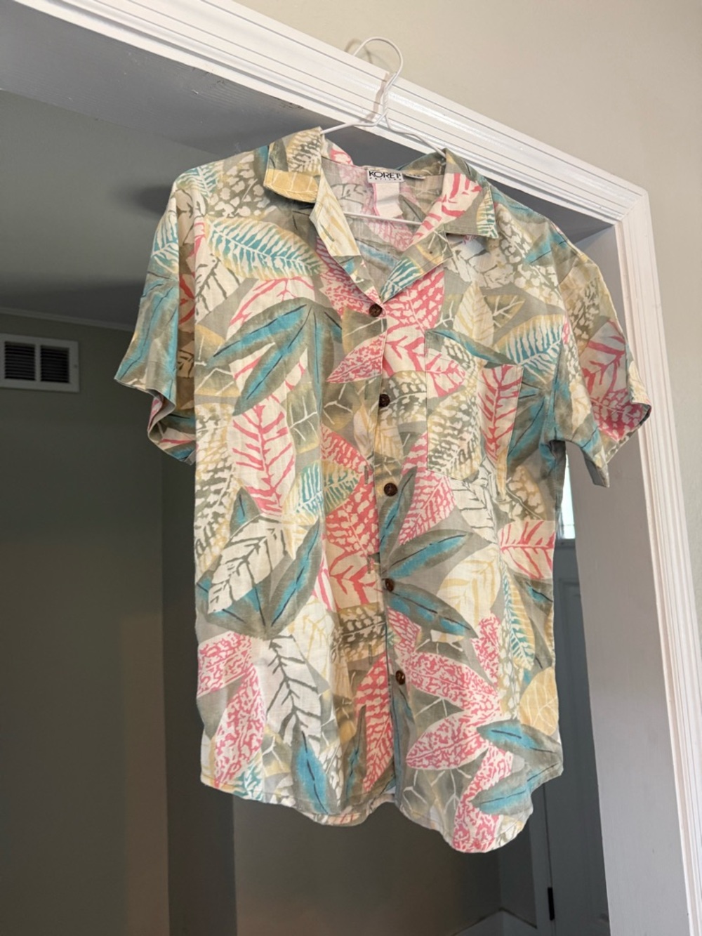 Koret Short-Sleeve Button-Up Shirt in Blue, Pink, Tan, Cream
